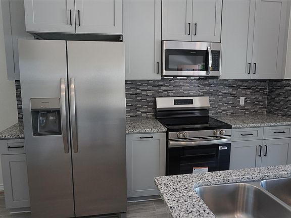 5th image of 9864 Arbor Oak Street
