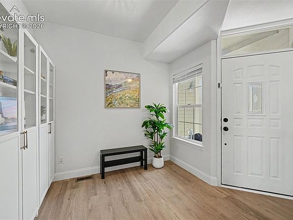 3rd image of 6424 Range Overlook Hts