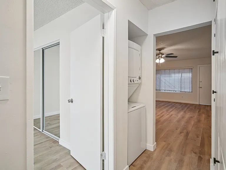 2026 S Shenandoah St — Photo 13