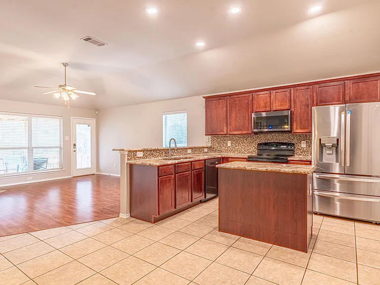 801 Deedee Creek Dr — Photo 12