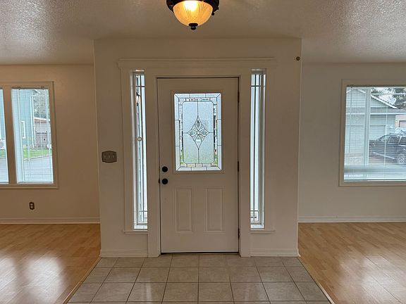 5th image of 3657 Rivercrest Dr