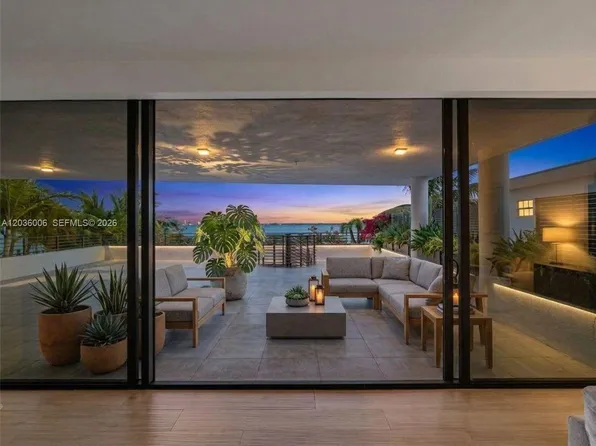 1930 Bay Dr #Penthouse 1, Miami Beach, FL 33141