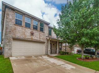 1220 Castlegar Ln, Fort Worth, TX 76247