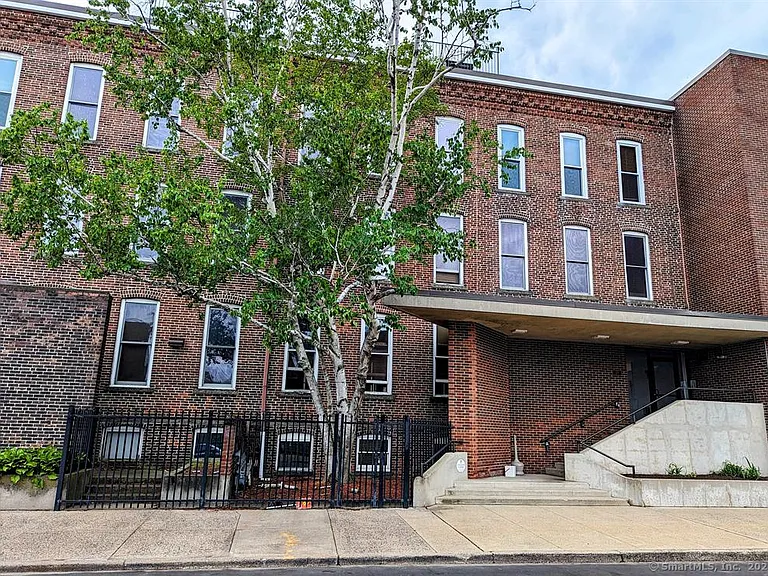 325 Lafayette St #8106 — Photo 13
