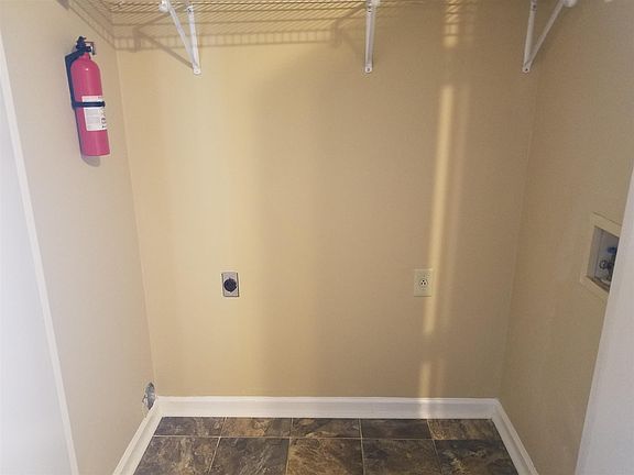 4th image of 369 Peabody Dr APT 3
