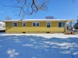 537 5th Ave SE, Oelwein, IA 50662