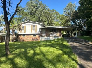 2405 Almond Dr, Tallahassee, FL 32303