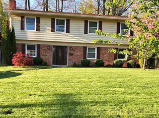 9911 Brixton Ln, Bethesda, MD 20817