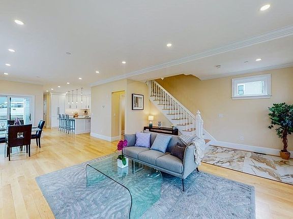 4th image of 150 Hudson St #Na