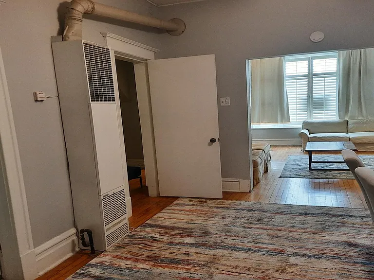 1734 N Sedgwick St — Photo 31