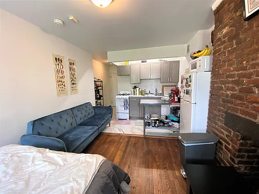 Rented by Douglas Elliman | media 12