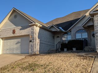 6291 W Milliken Bnd, Fayetteville, AR 72704