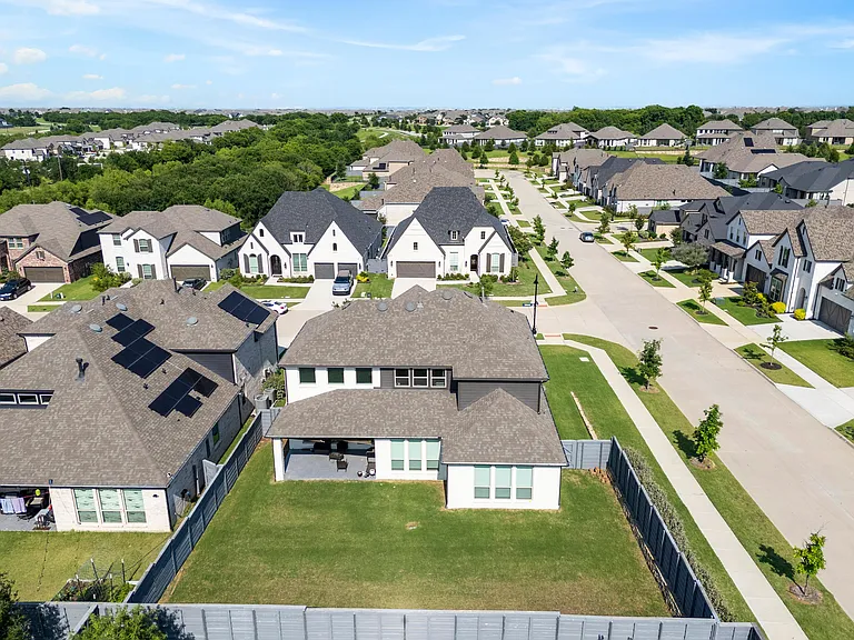 5101 Sailcloth St — Photo 34