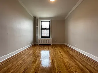 Rented by Hillel Realty Group