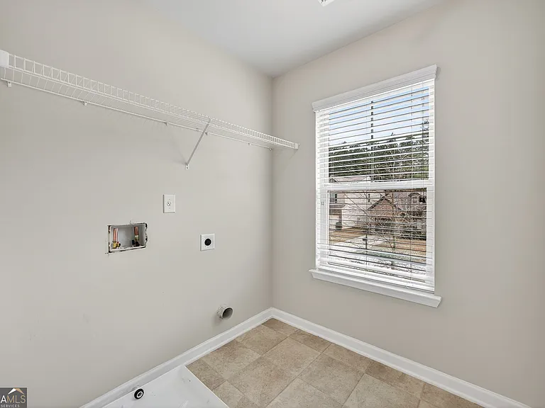 4497 Ravenwood Dr — Photo 13