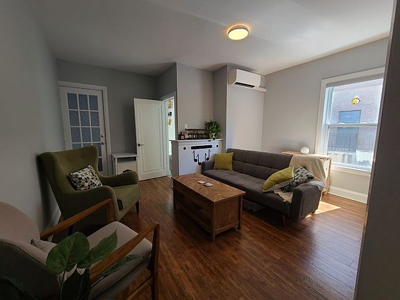 4th image of 45 Saint Andrew St #1017843