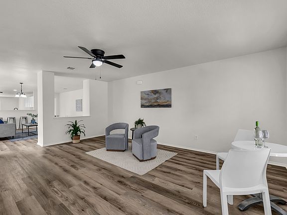 3rd image of 2960 Pima Ln