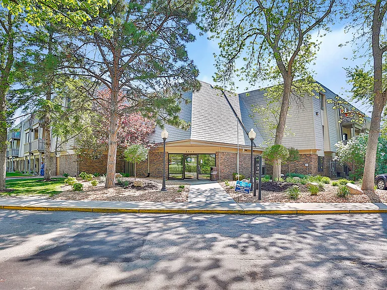 Eagle Pointe Leasing Office
