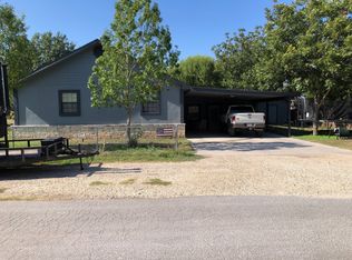 101 N Gove St, Brackettville, TX 78832