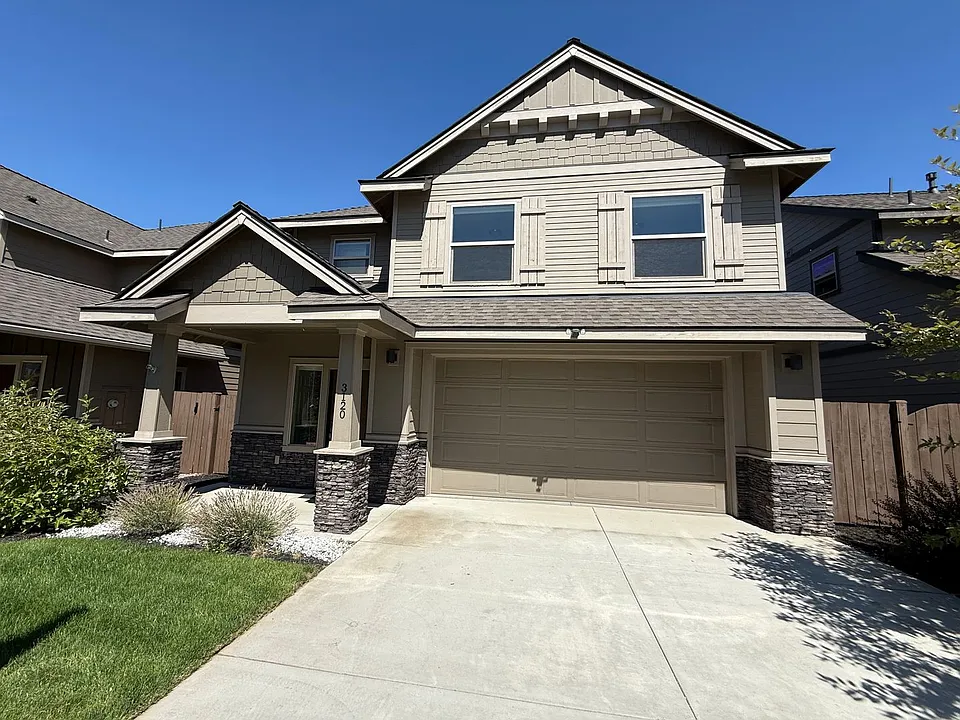 3120 NE Marea Dr