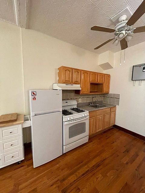 1st image of 733 6th Ave APT 2L