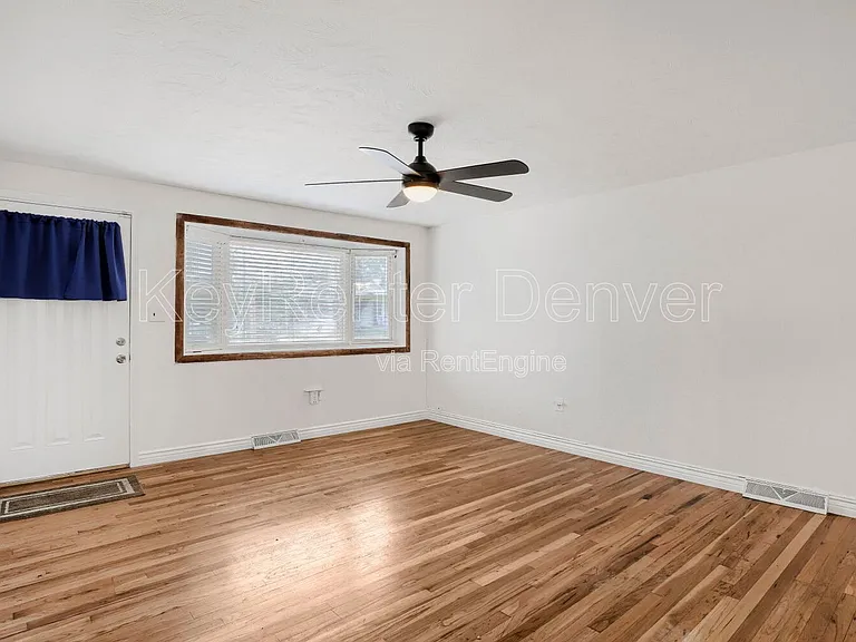330 Depew St — Photo 3
