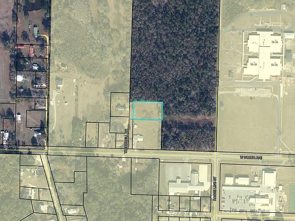 2nd image of 104 N Treadwell Rd