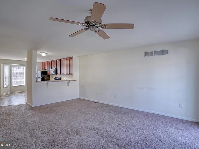 327 Tribbitt St — Photo 9