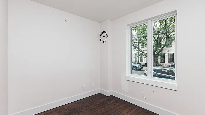 Rented by Nooklyn NYC LLC | media 6