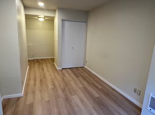 525 NE 86th St #A, Seattle, WA 98115