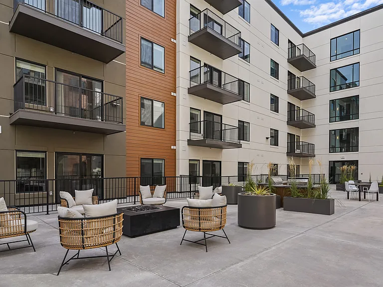 Decker Station Apartments — Photo 16