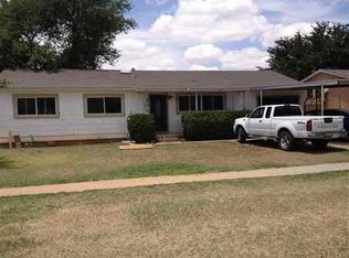 204 SW 14th St, Seminole, TX 79360
