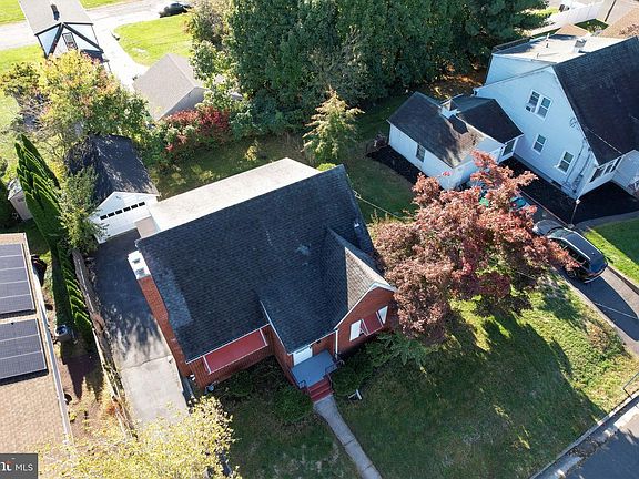 2nd image of 112 Huff Ave