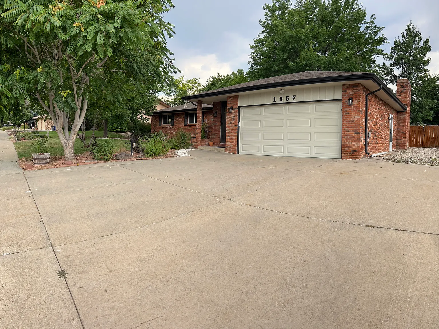 3 bed, 1592 sqft, $2,600 — Photo 3