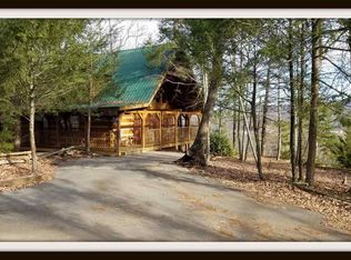 3450 Robeson Rd, Sevierville, TN 37862