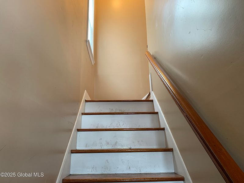 3rd image of 1648 Rugby Road