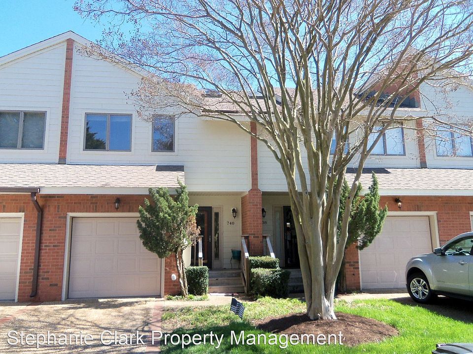 1st image of 740 Coquina Ln
