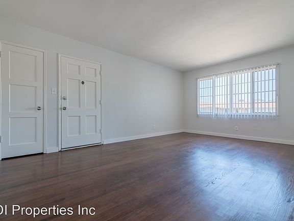 3rd image of 4026 S West Blvd #A