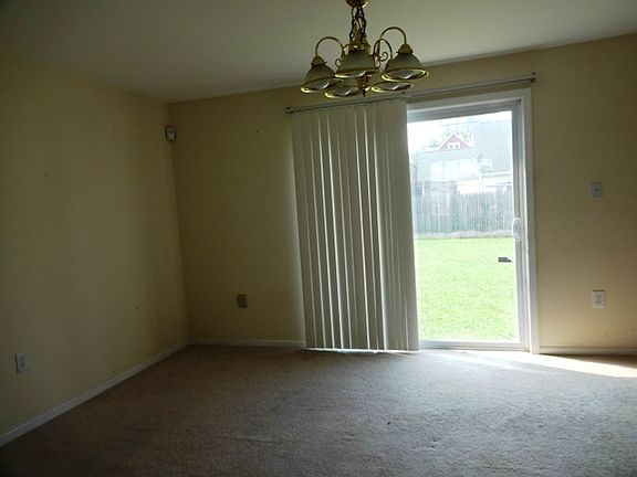 4th image of 24 Welker St
