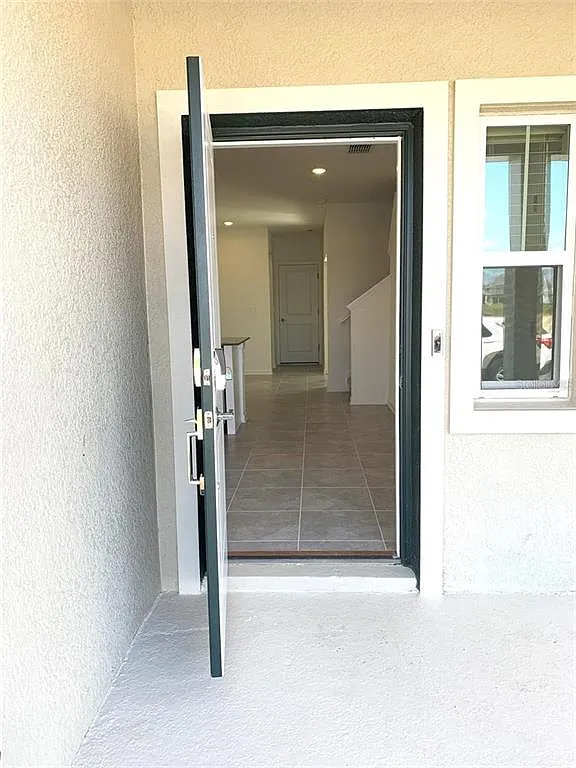 3 bed, 3.5 bath, 1787 sqft, $2,600 — Photo 2