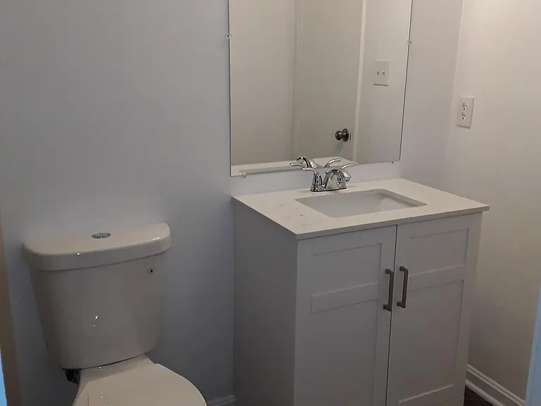959 Swan Ln — Photo 17
