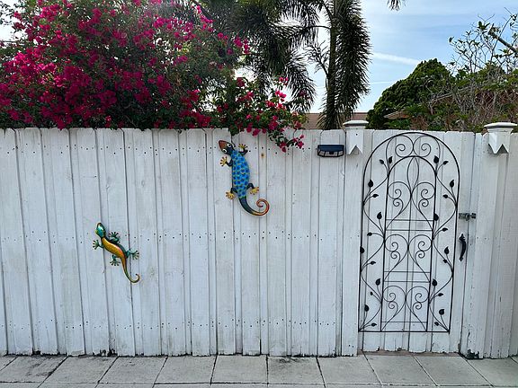 3rd image of 5214 Gulfport Blvd S #A