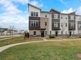 4205 Calder Ln, Aurora, IL 60504