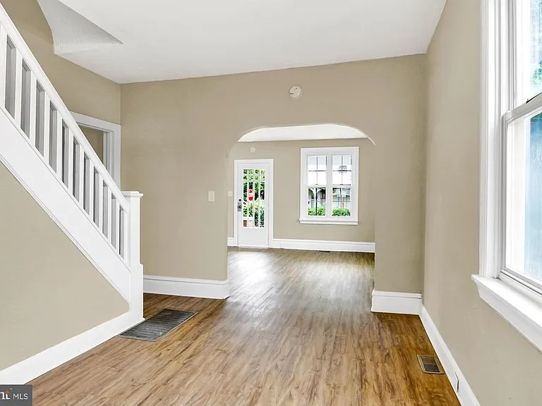 1020 Monroe St — Photo 15