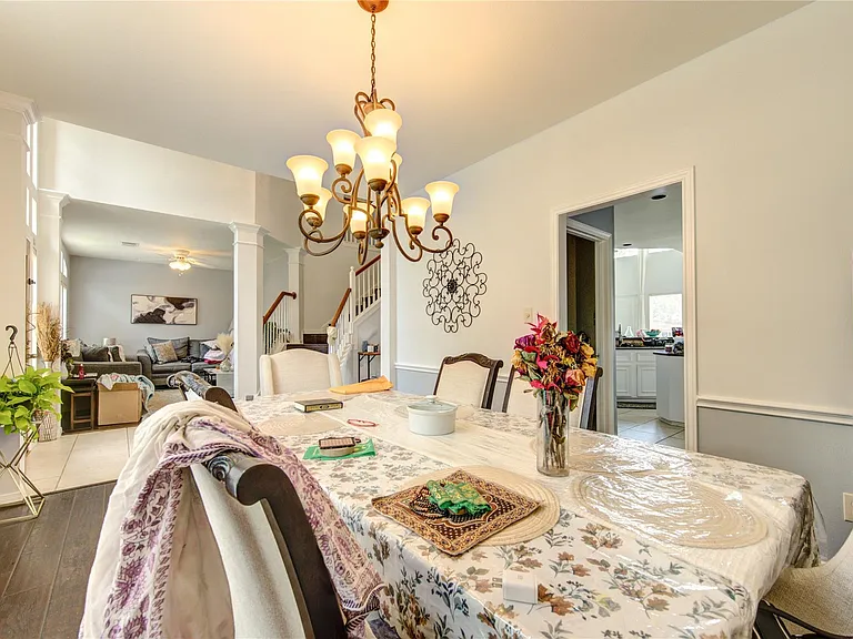 5911 Canyon Brook Ct — Photo 19
