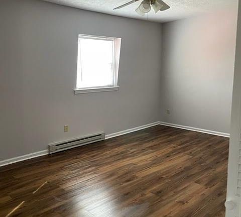 5th image of 24 Pennant Dr #1