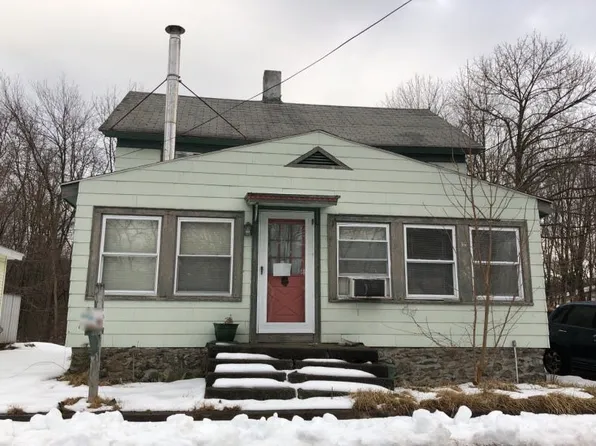 10 Crump St, Hudson, MA 01749