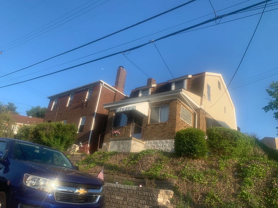 2nd image of 826 Deely St