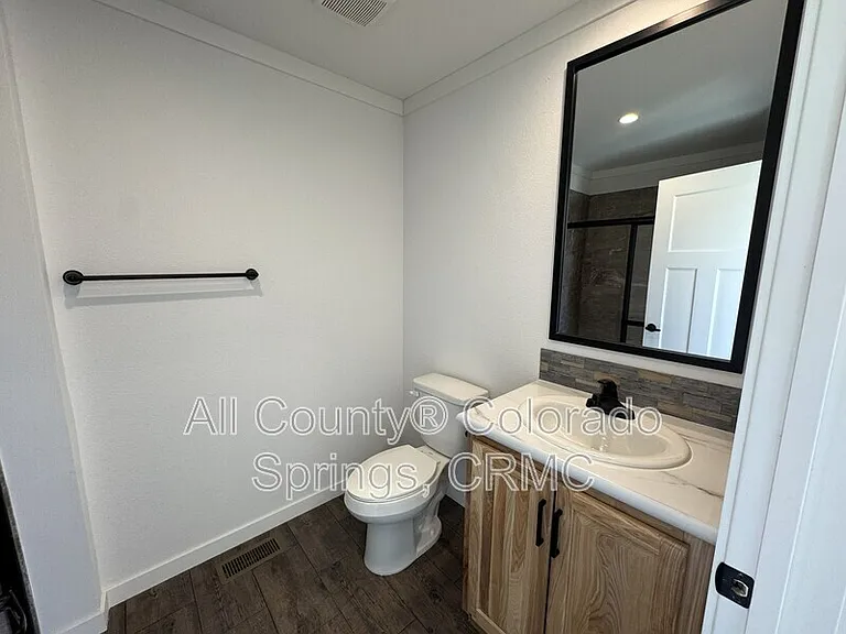 690 E Hahns Peak Ave — Photo 17