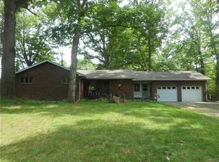 5360 Lamor Rd, Hermitage, PA 16148